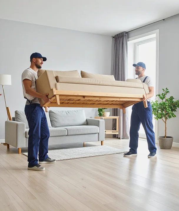 FAIRWERT Team mit Umzugskartons